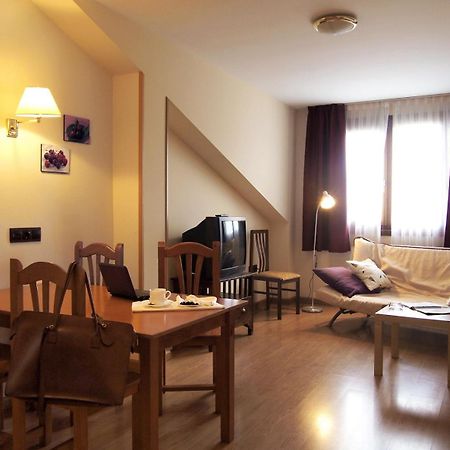 Hotel Y Apartamentos Arias Navia Ruang foto